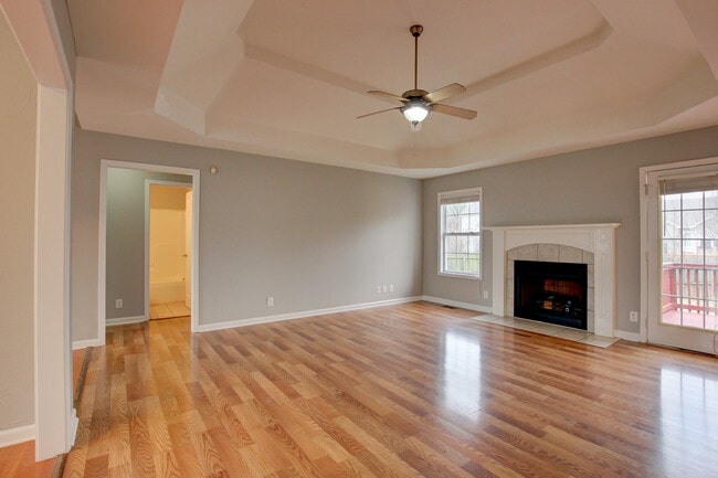 Building Photo - 3696 S Naples Ct