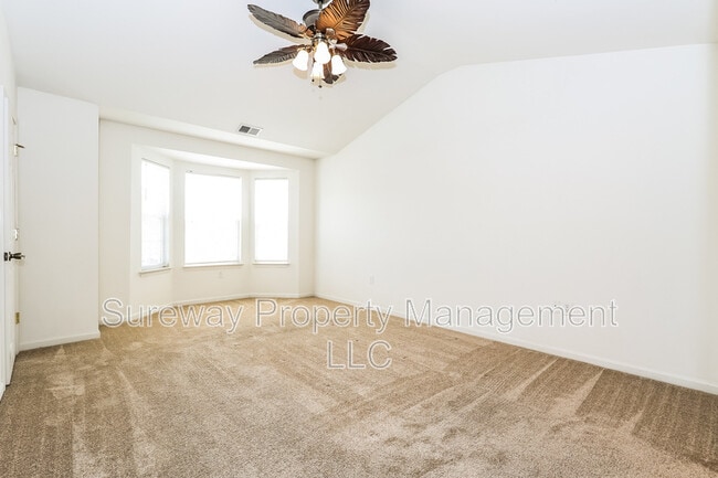 Building Photo - 158 Chancellor Dr