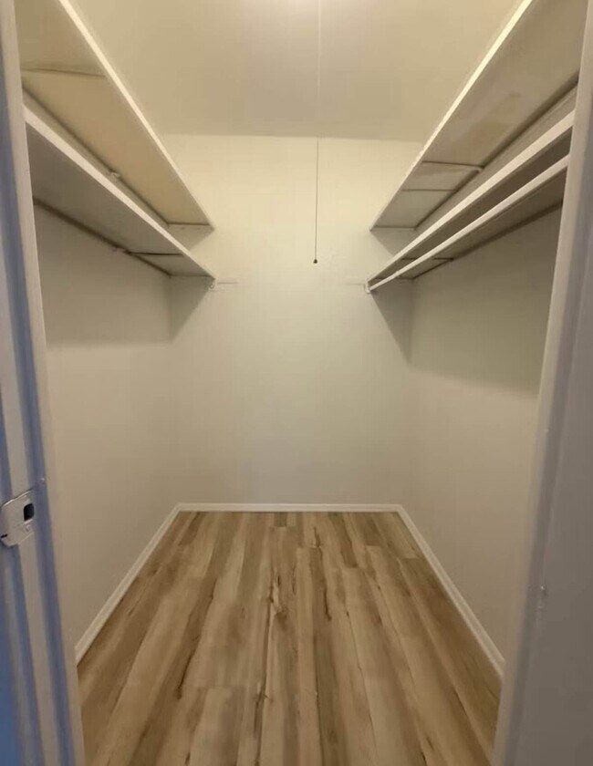 Building Photo - 2969 Four Towers Dr