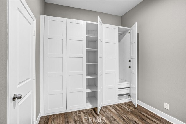 Building Photo - 9338 Emerald Ave