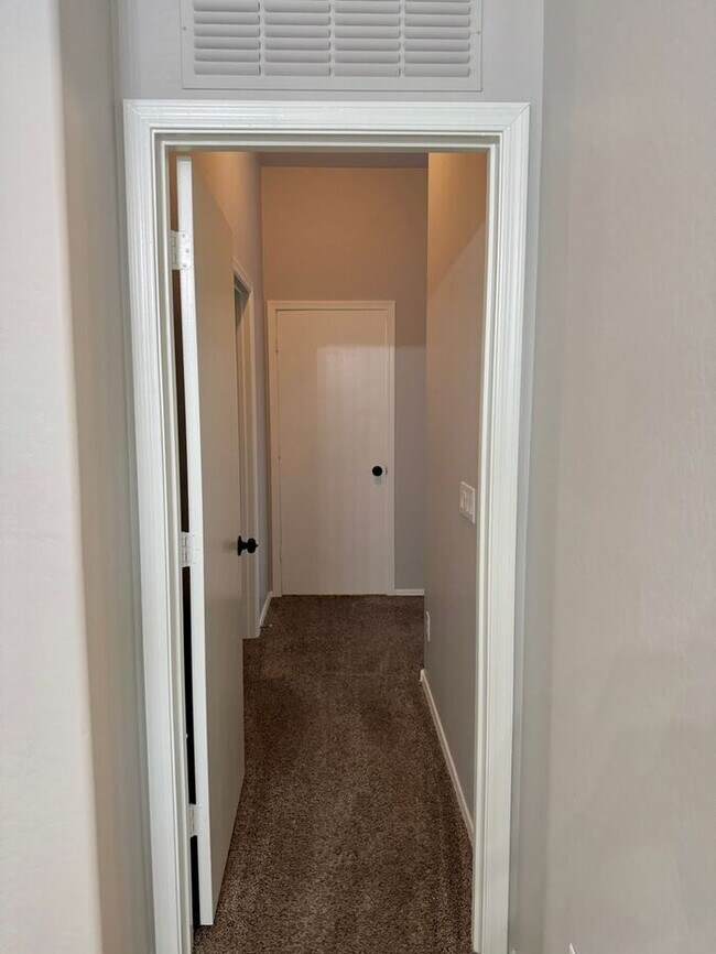 Building Photo - Introducing a fantastic single level home ...
