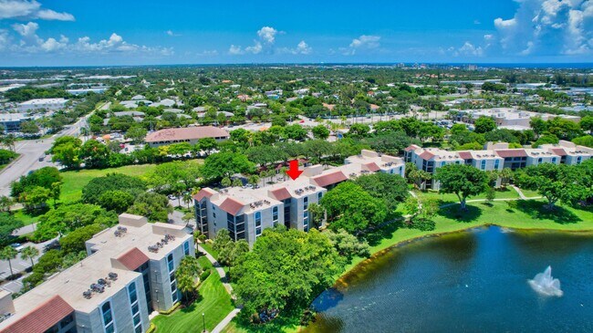 Building Photo - 950 Lavers Cir