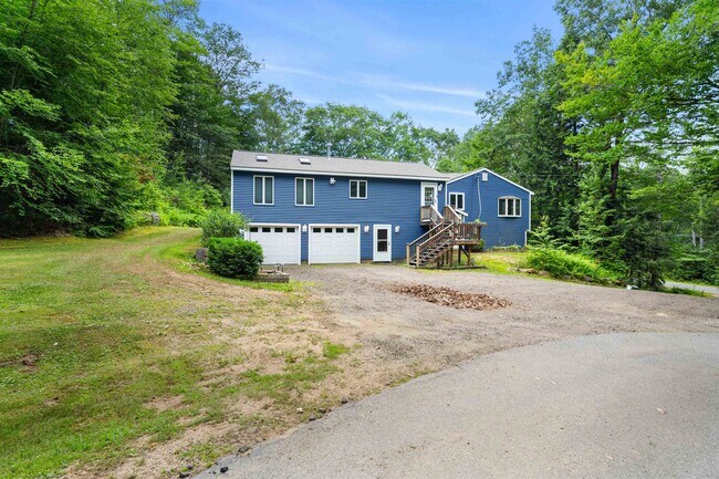 Building Photo - 241 Clough Pond Rd