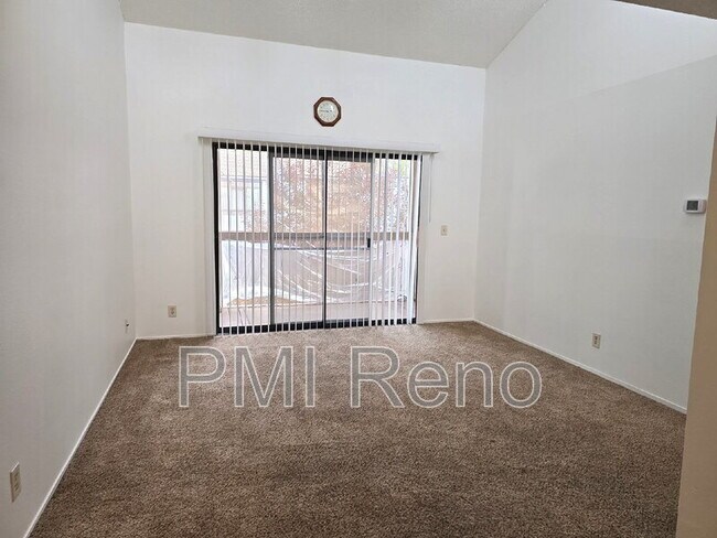 Building Photo - 2750 Plumas St