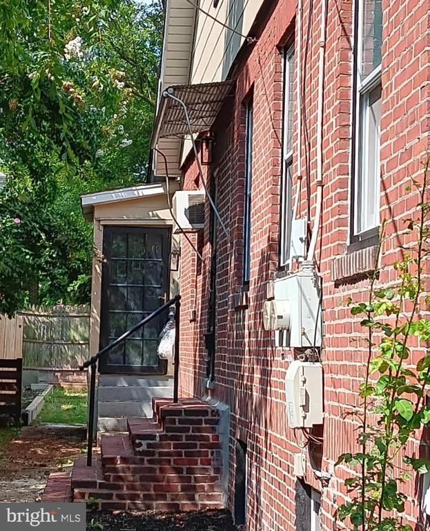 Building Photo - 238 PENN Blvd