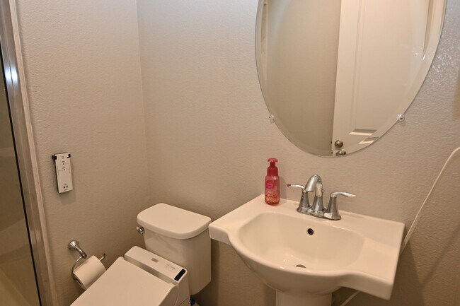 Building Photo - Stylish, Contemporary Campbell 4/2 home with Patio & Attached Garage