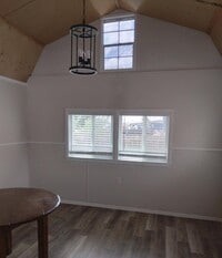 Building Photo - Cute & Cozy Tiny Home ** In Cordes Lakes!**