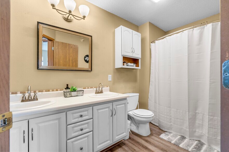 Building Photo - 625 Kimberlite St