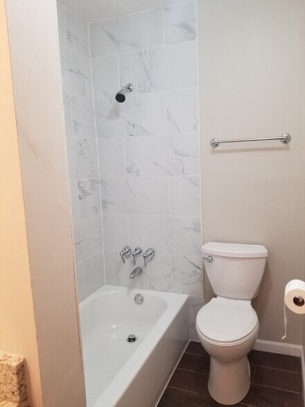 Building Photo - 872 Winesap Ct