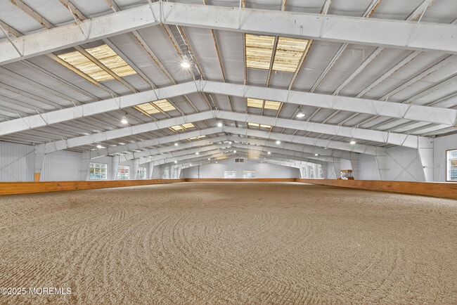 Building Photo - 52 Hill Rd