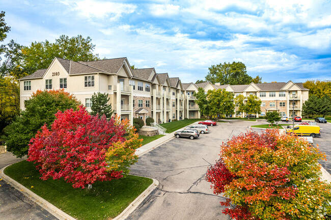 Primary Photo - River Ridge Condos