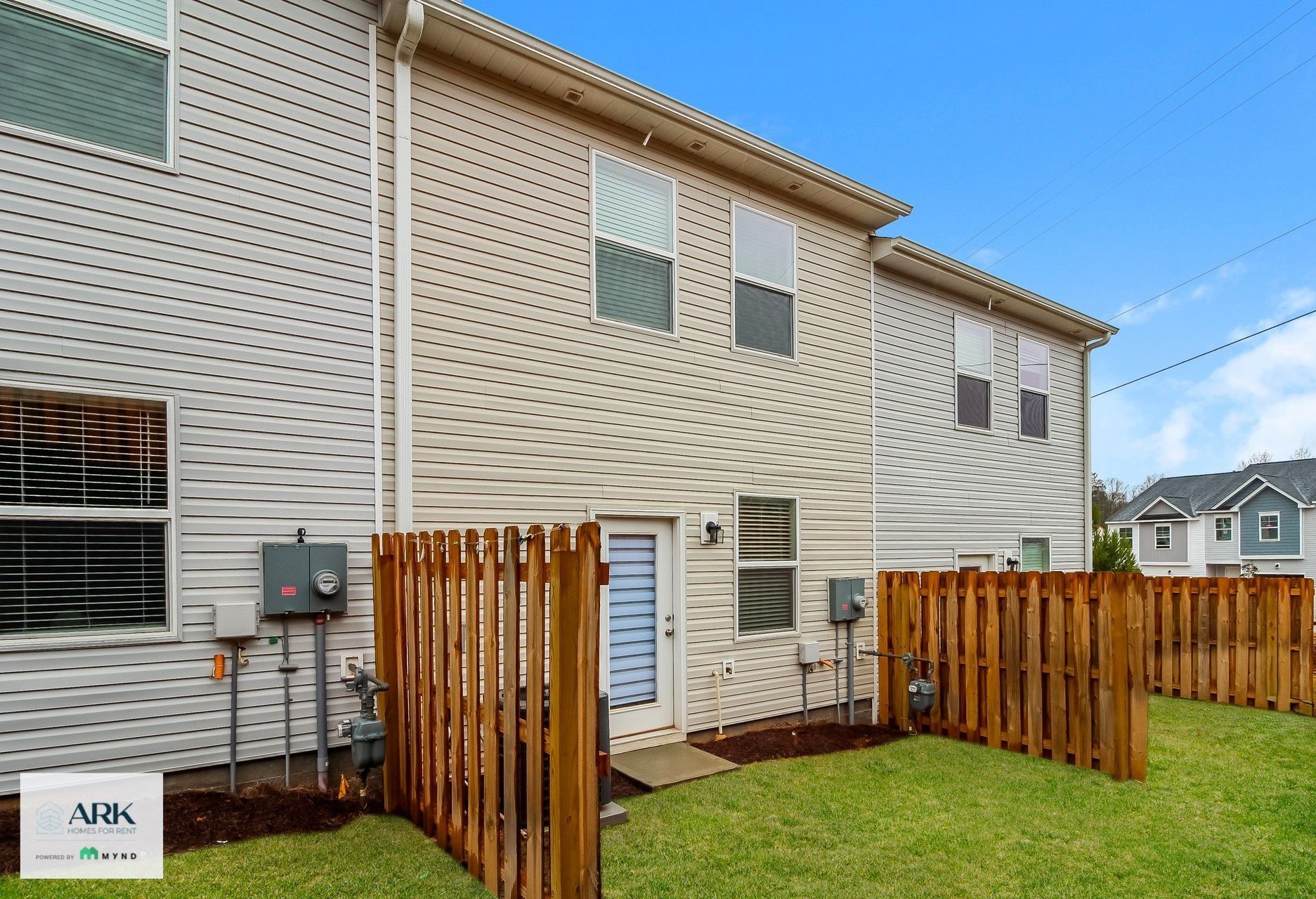 Building Photo - 4 Oak Rose Dr