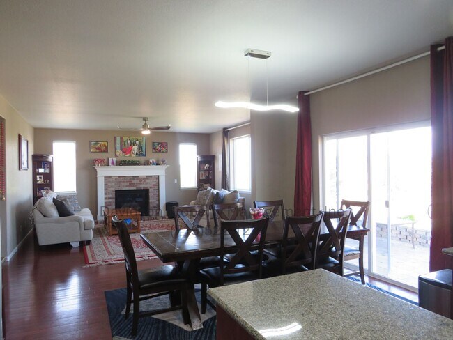 Building Photo - Gorgeous 4 Bedroom House in Banning Lewis