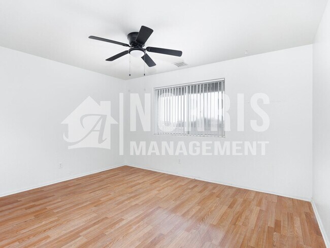 Building Photo - 10077 S Tampico Ln