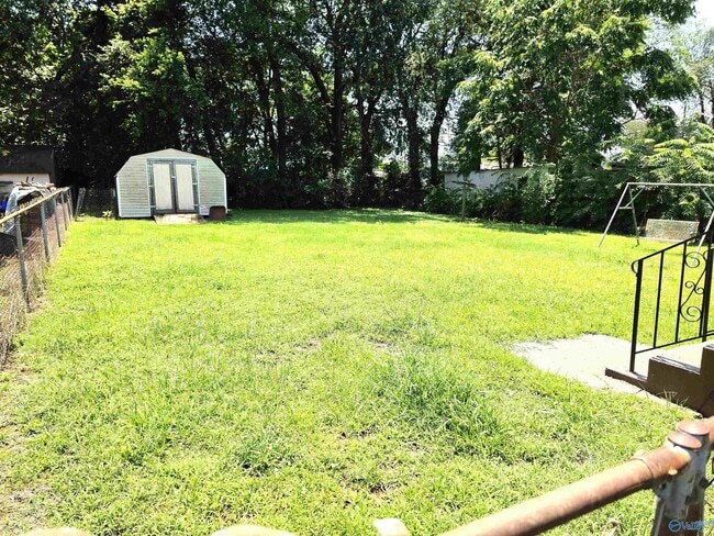 Building Photo - 507 Redbud Dr NW