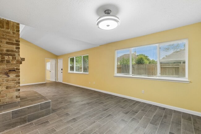 Building Photo - 2747 Sicklepod Dr