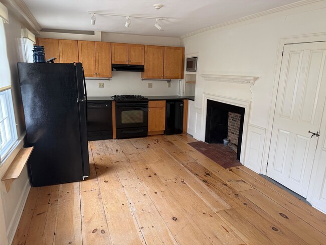 Building Photo - 72-74 Jefferson St