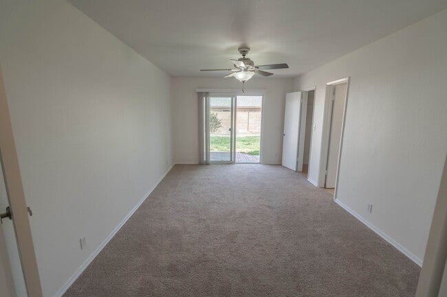 Building Photo - Single Story 3 Bedroom Home for Rent in Ca...