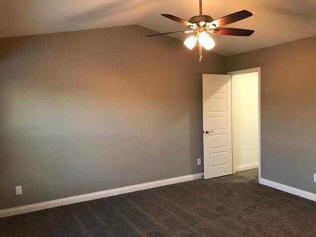 Building Photo - 411 Split Rail Dr
