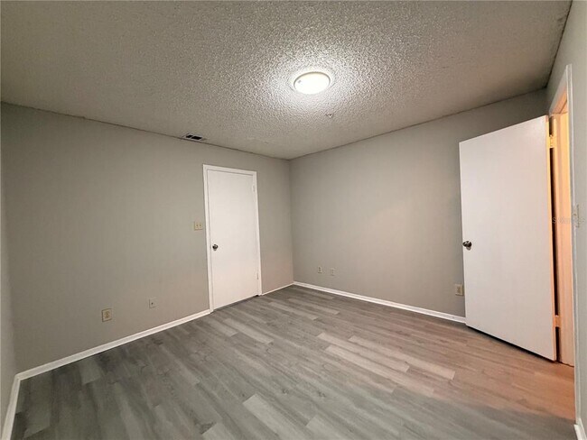 Building Photo - 246 Afton Square
