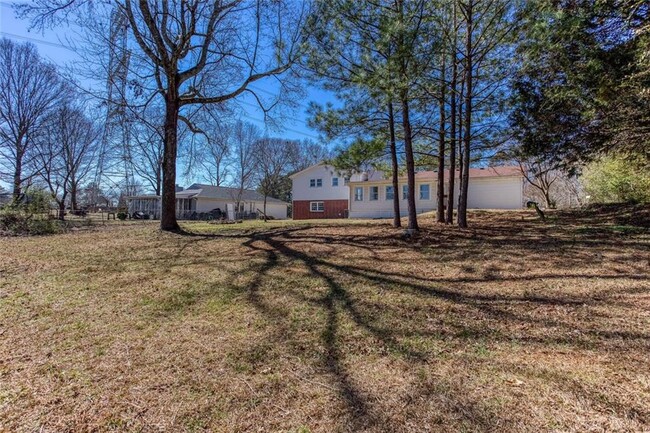 Building Photo - 1722 Johnston Trail NW