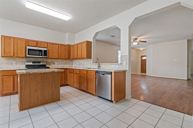 Building Photo - 7814 Yaupon Ranch Ct