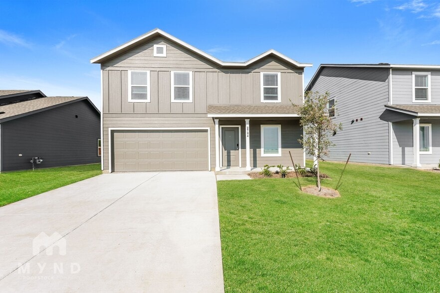 Primary Photo - 2704 Mistwood Dr