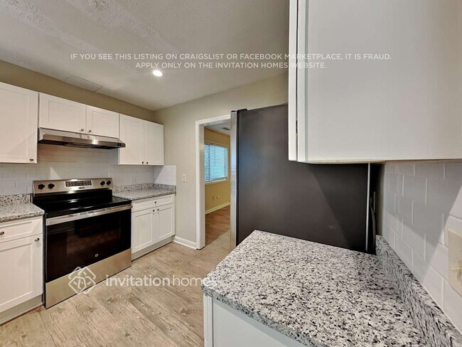 Building Photo - 5 Woodbine Point