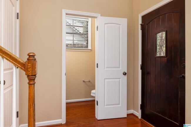 Building Photo - 2250 Ridgemont Dr