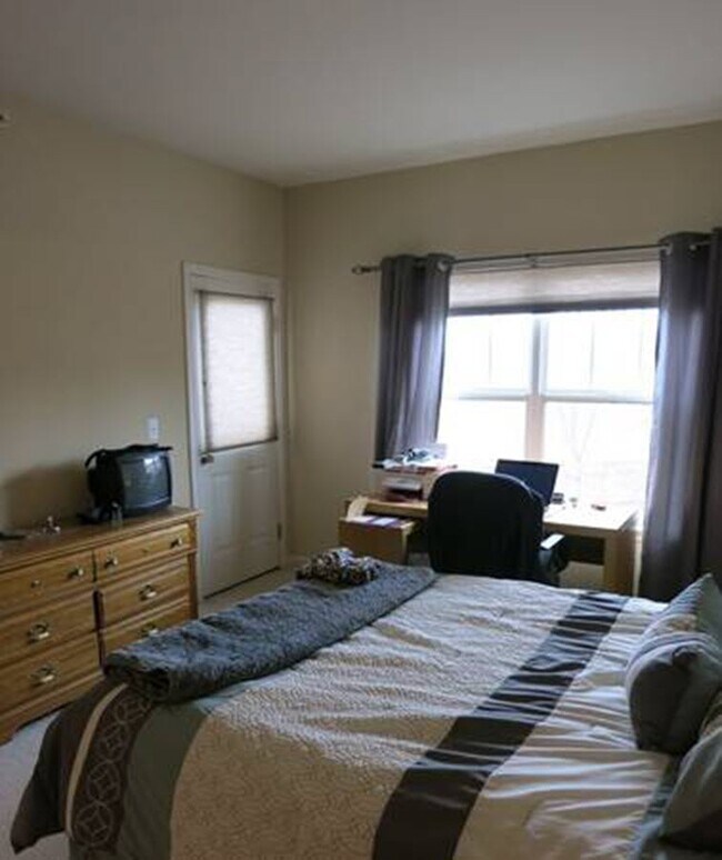 Building Photo - 25587 Portico Ln