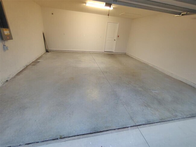 Building Photo - 2173 Halblum St