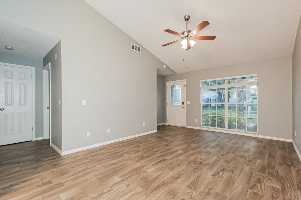 Building Photo - 9715 Little Pond Way