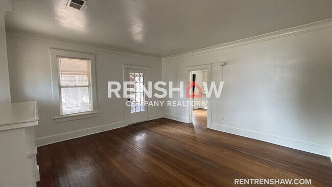 Building Photo - 1980 Snowden Ave