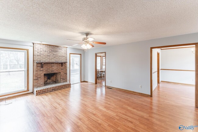 Building Photo - 109 Perriwinkle St