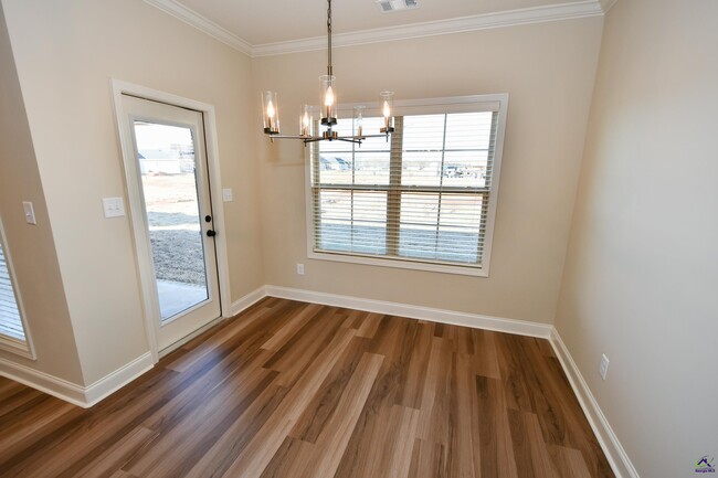 Building Photo - 204 Otters Rdg Dr