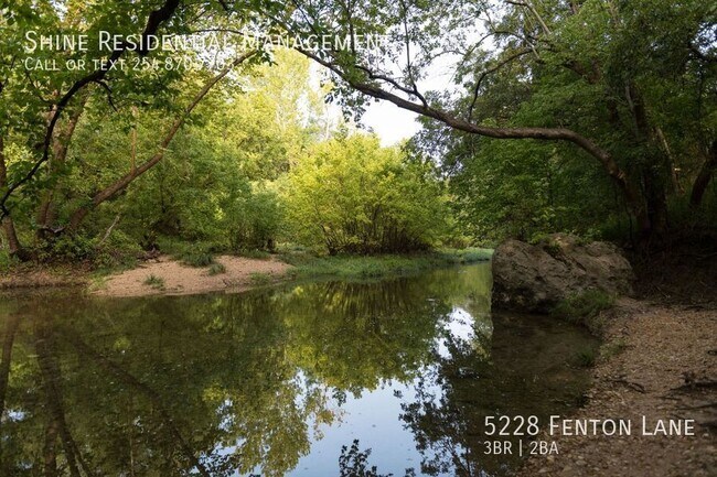 Building Photo - 5228 Fenton Ln