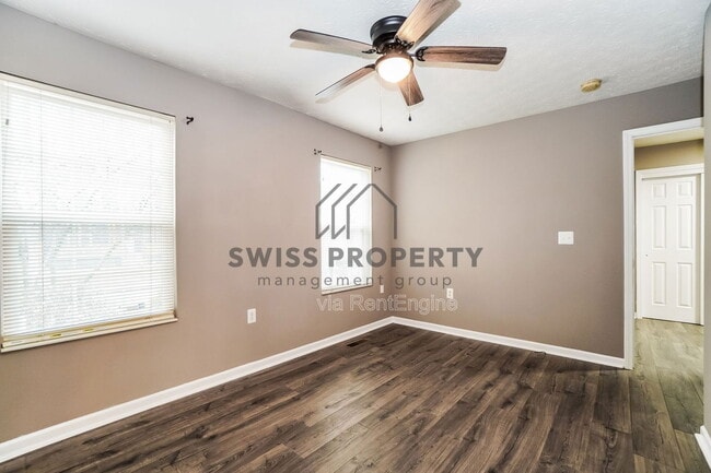 Building Photo - 673 Gilbert St