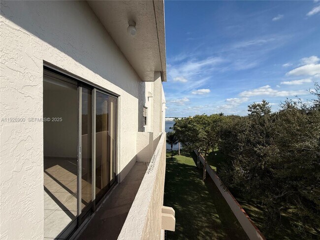 Building Photo - 15969 NW 64th Ave