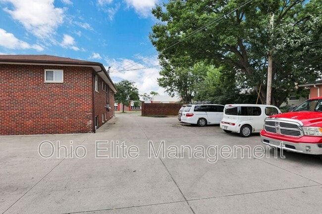 Building Photo - 1037 Binns Blvd