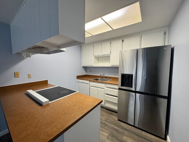 Building Photo - 7442 Tierra Way