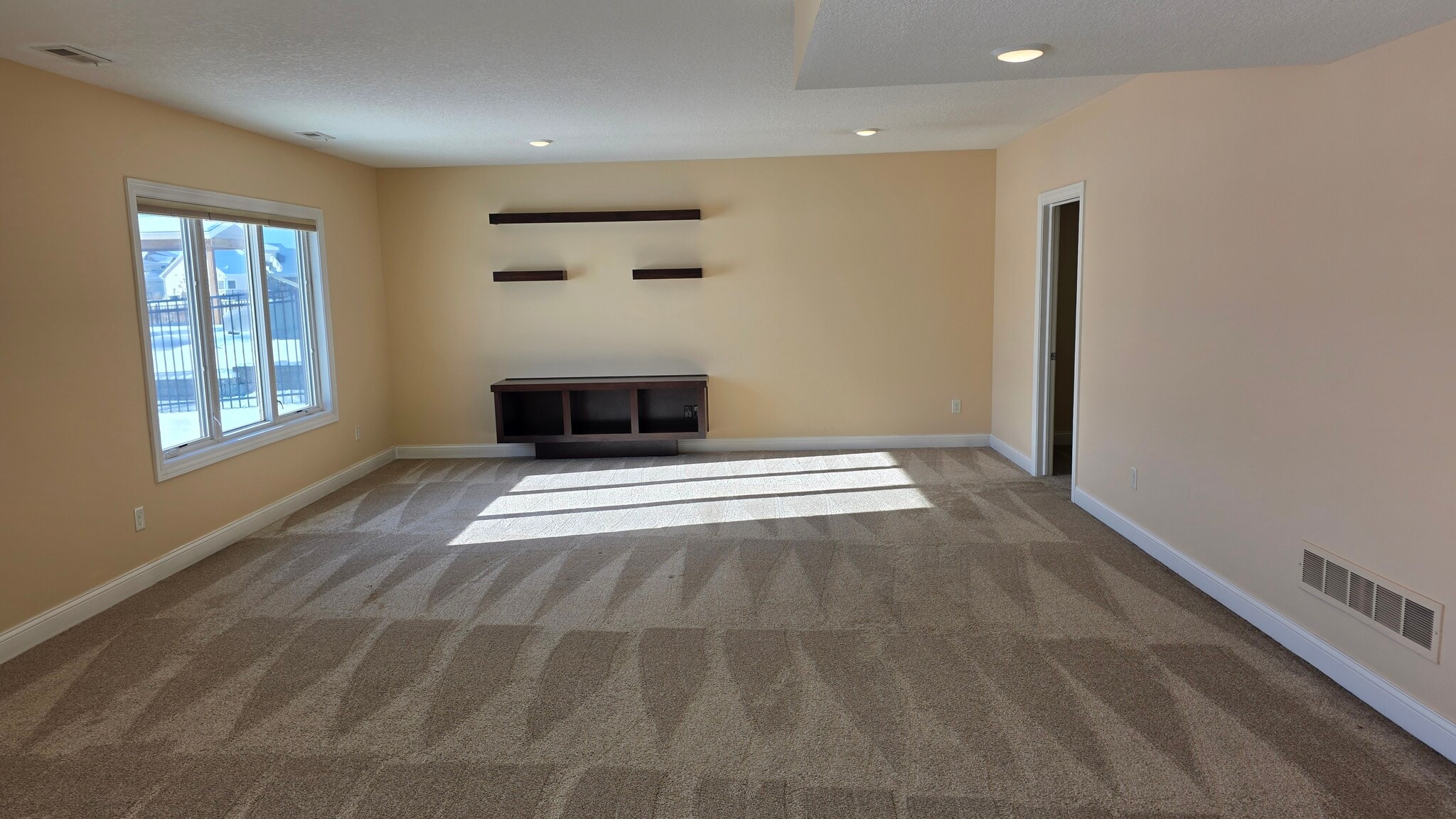 Lower Level Living Area - 1317 NE 51st St