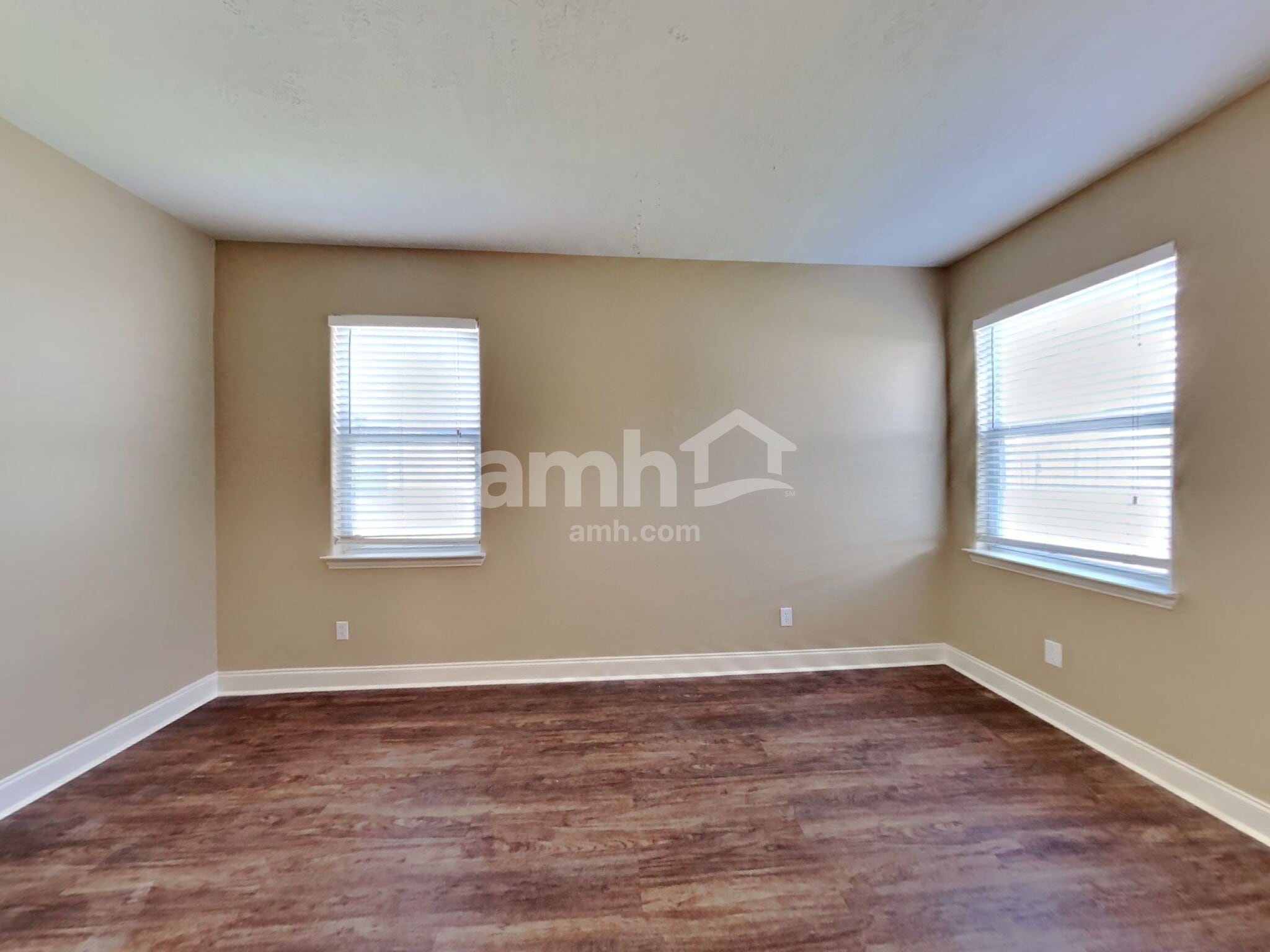 Building Photo - 15310 Lucky Star Dr