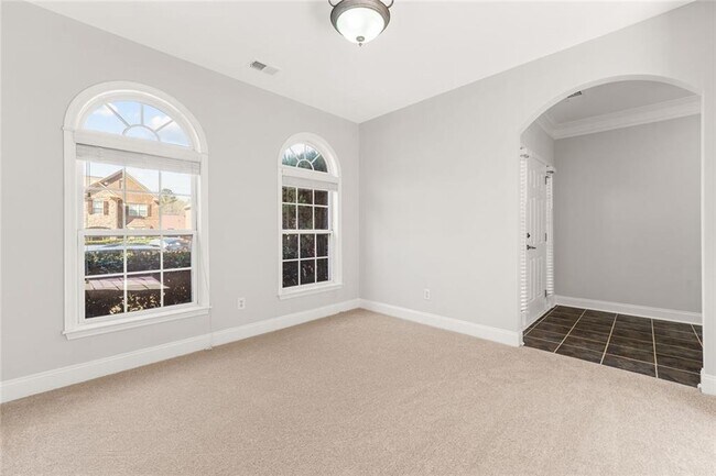 Building Photo - 3329 Rosecliff Trace NE