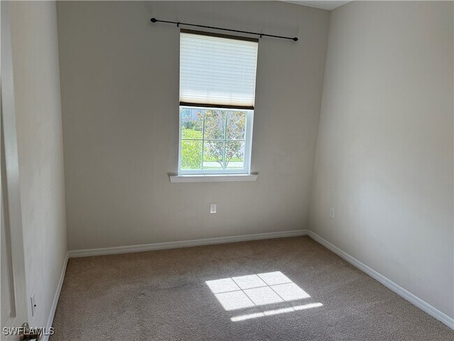 Building Photo - 1273 Enbrook Lp