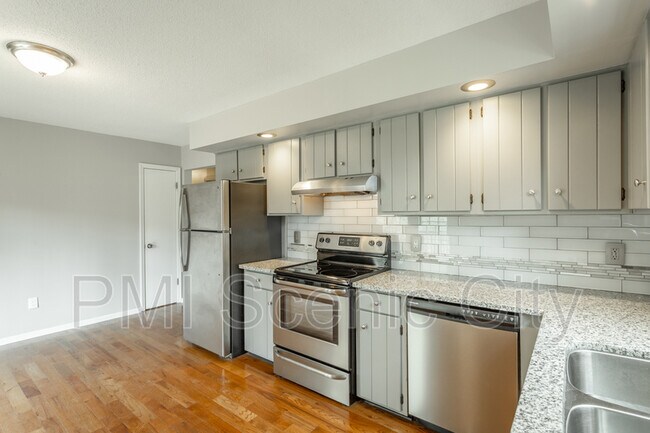 Building Photo - 5907 Browntown Rd