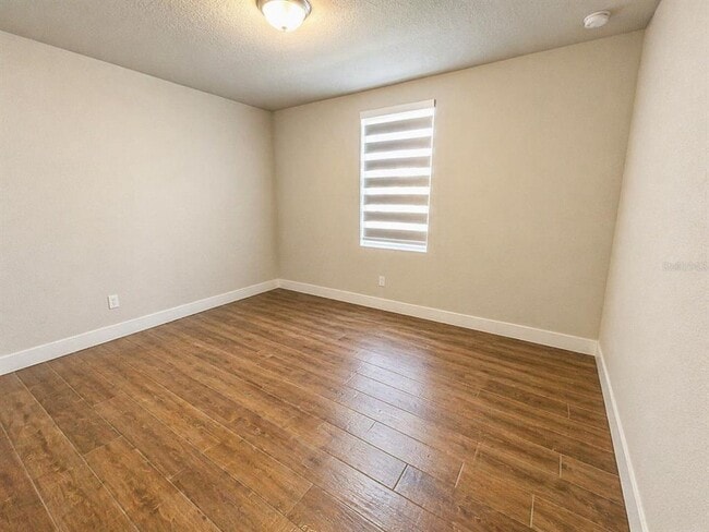 Building Photo - 17301 Back Bay Ct