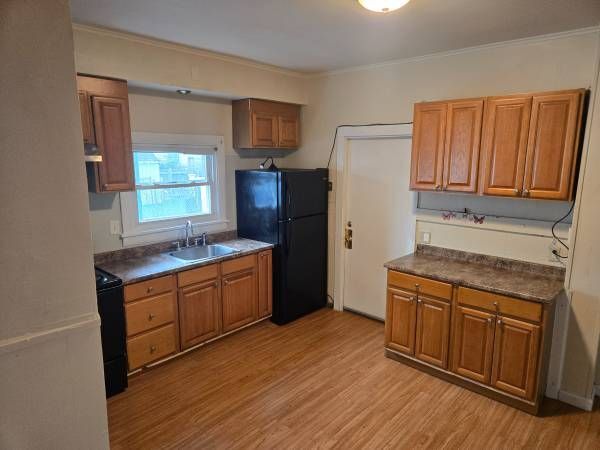 Building Photo - 560 N Montello St