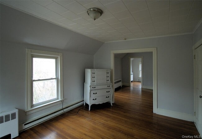 Building Photo - 9 Spring St