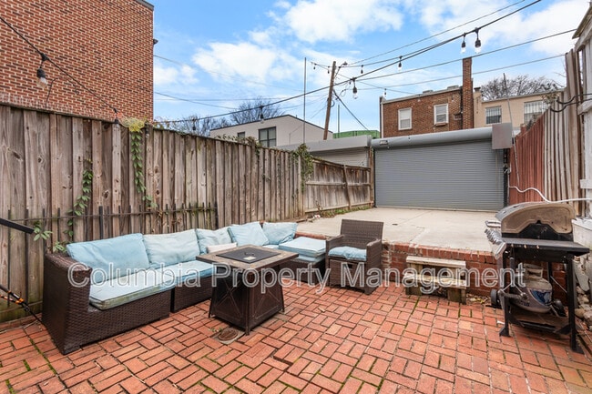 Building Photo - 1336 K St SE