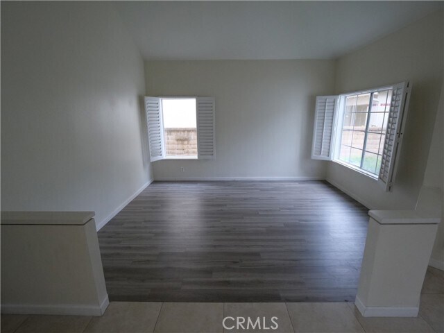 Building Photo - 25051 Amberwood